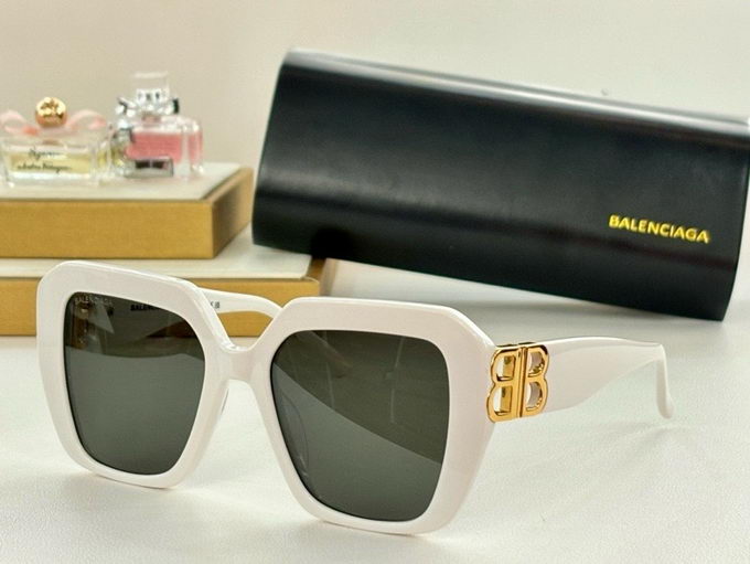 Balenciaga Sunglasses ID:20240703-172